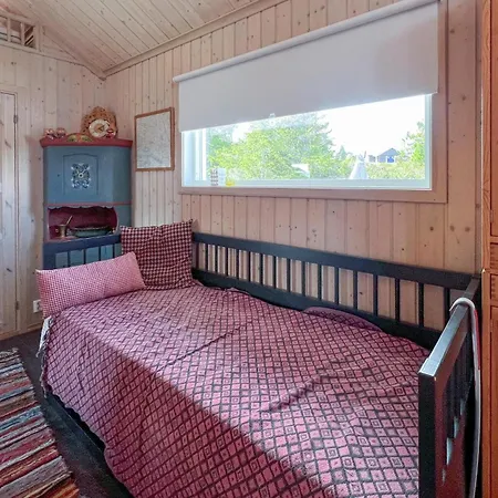 2 Bedroom Gorgeous In *